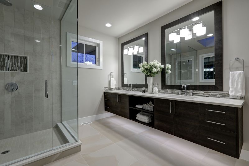 Luxurious Master Bathrooms